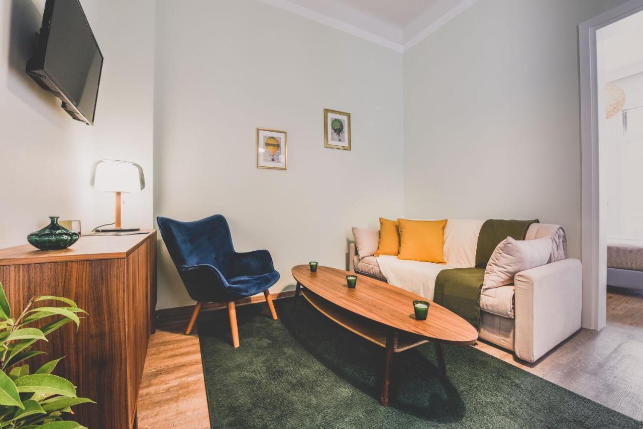 Neoclassical Apartment Near Acropolis - Livingstone Crystal Αθήνα Εξωτερικό φωτογραφία